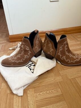 Myra Bag Brown Shoe with Mustard Insole